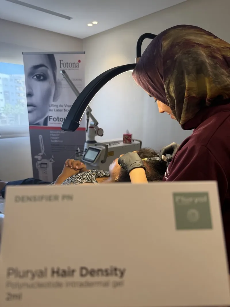 Traitement par polynucléotides du cuir chevelu au cabinet du Dr ESSADEQ à Rabat